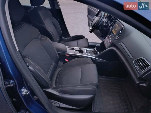 Синій Рено Меган, об'ємом двигуна 1.46 л та пробігом 247 тис. км за 10000 $, фото 49 на Automoto.ua