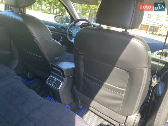 Синий Рено Меган, объемом двигателя 1.46 л и пробегом 213 тыс. км за 12200 $, фото 12 на Automoto.ua