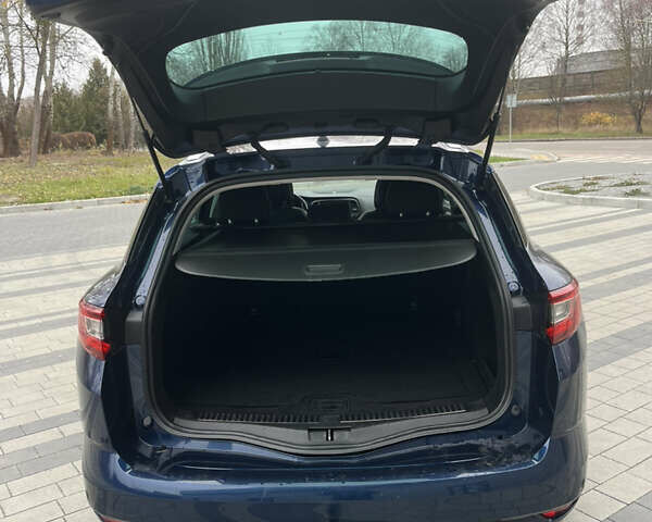 Синий Рено Меган, объемом двигателя 1.5 л и пробегом 211 тыс. км за 14499 $, фото 2 на Automoto.ua