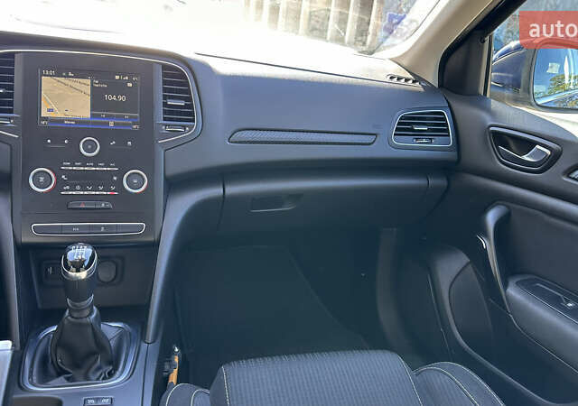 Синий Рено Меган, объемом двигателя 1.46 л и пробегом 223 тыс. км за 12200 $, фото 9 на Automoto.ua