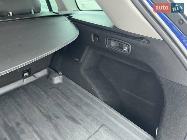 Синий Рено Меган, объемом двигателя 1.5 л и пробегом 198 тыс. км за 14999 $, фото 68 на Automoto.ua