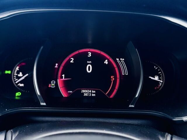 Синий Рено Меган, объемом двигателя 1.5 л и пробегом 280 тыс. км за 12700 $, фото 7 на Automoto.ua