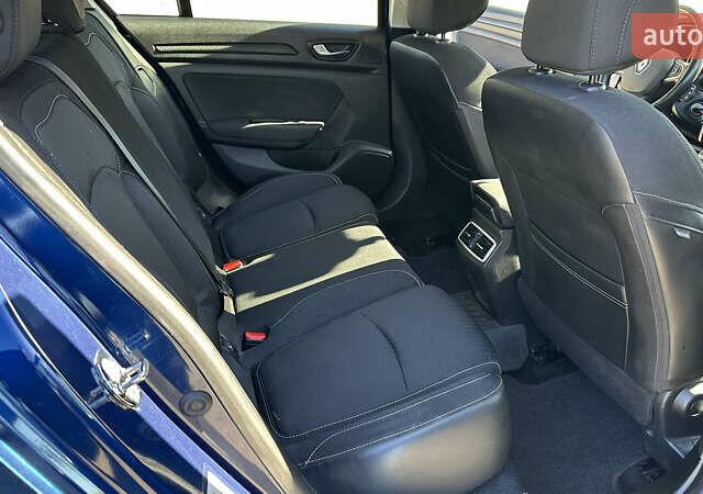 Синий Рено Меган, объемом двигателя 1.46 л и пробегом 223 тыс. км за 12200 $, фото 10 на Automoto.ua