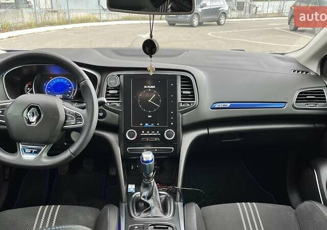 Синий Рено Меган, объемом двигателя 1.5 л и пробегом 252 тыс. км за 14200 $, фото 7 на Automoto.ua