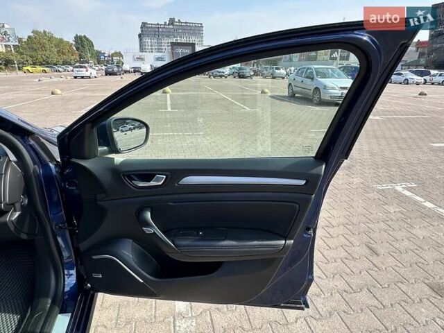 Синий Рено Меган, объемом двигателя 1.46 л и пробегом 222 тыс. км за 14000 $, фото 21 на Automoto.ua