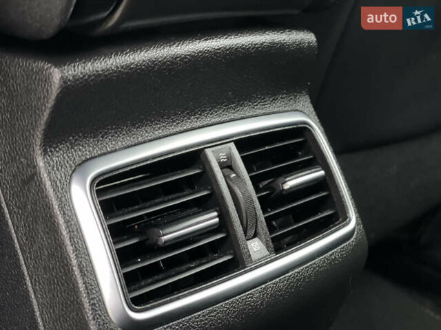 Синий Рено Меган, объемом двигателя 1.46 л и пробегом 230 тыс. км за 11100 $, фото 39 на Automoto.ua