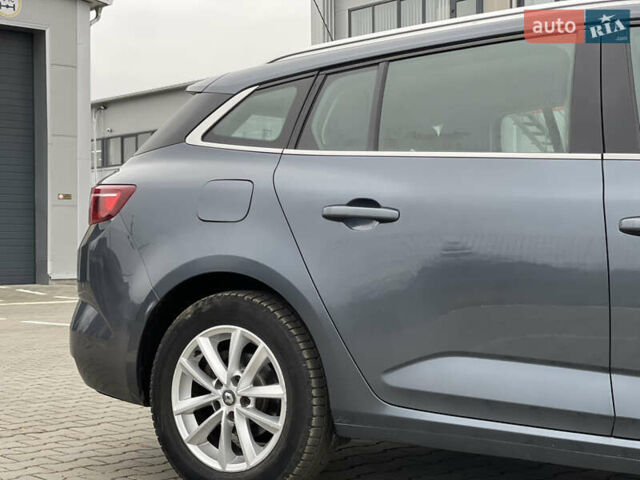 Синий Рено Меган, объемом двигателя 1.46 л и пробегом 230 тыс. км за 11100 $, фото 5 на Automoto.ua