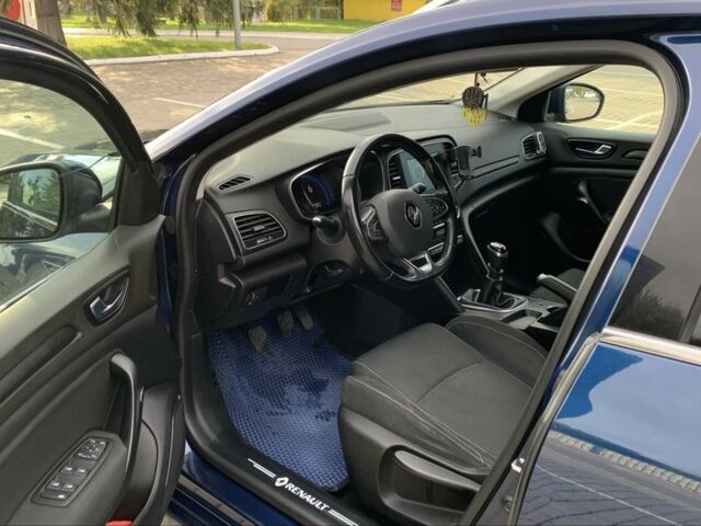 Рено Меган 2017 в Луцке на Automoto.ua Синий Рено Меган, объемом двигателя 1.5 л и пробегом 217 тыс. км за 13200 $, фото 12 на Automoto.ua