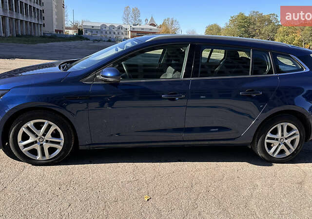 Синий Рено Меган, объемом двигателя 1.46 л и пробегом 223 тыс. км за 12200 $, фото 3 на Automoto.ua