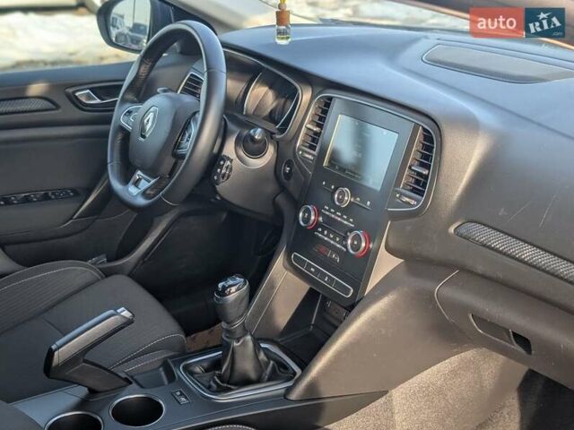 Синий Рено Меган, объемом двигателя 0 л и пробегом 179 тыс. км за 12450 $, фото 39 на Automoto.ua