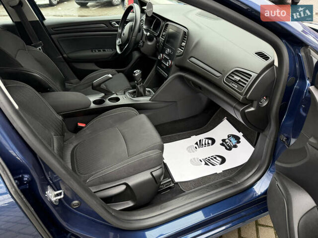 Синий Рено Меган, объемом двигателя 1.5 л и пробегом 226 тыс. км за 13200 $, фото 27 на Automoto.ua