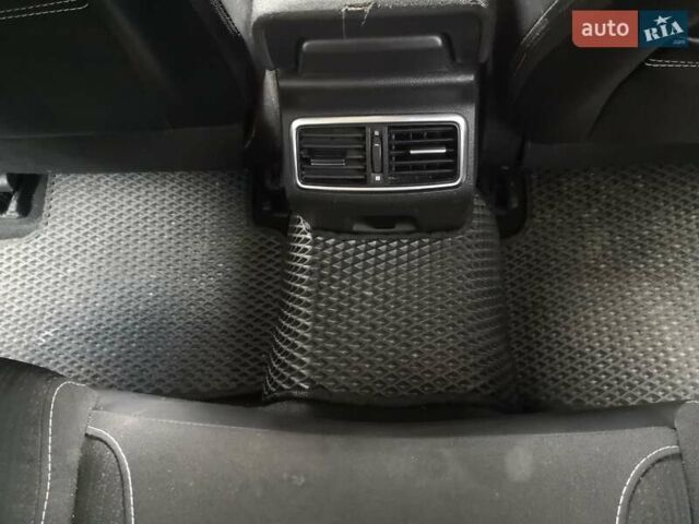 Синий Рено Меган, объемом двигателя 1.46 л и пробегом 165 тыс. км за 12000 $, фото 8 на Automoto.ua