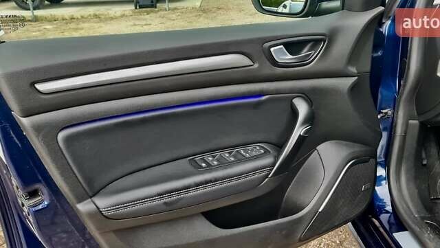 Синій Рено Меган, об'ємом двигуна 1.6 л та пробігом 141 тис. км за 15500 $, фото 3 на Automoto.ua