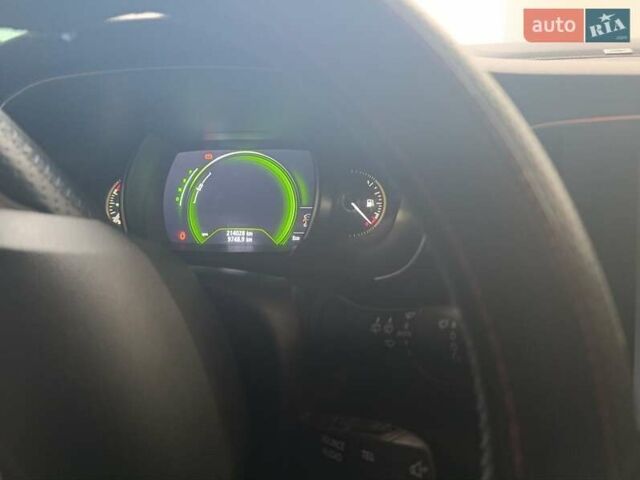 Синий Рено Меган, объемом двигателя 1.46 л и пробегом 215 тыс. км за 13300 $, фото 4 на Automoto.ua