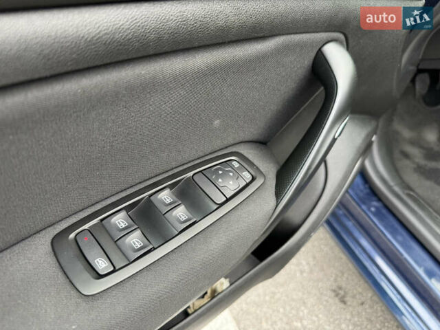 Синий Рено Меган, объемом двигателя 1.5 л и пробегом 195 тыс. км за 12800 $, фото 16 на Automoto.ua
