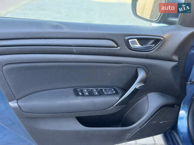 Синій Рено Меган, об'ємом двигуна 1.5 л та пробігом 249 тис. км за 12800 $, фото 18 на Automoto.ua