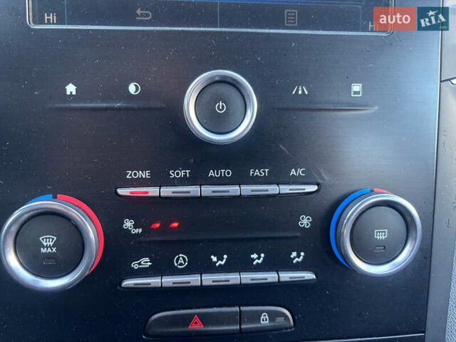 Синій Рено Меган, об'ємом двигуна 1.5 л та пробігом 249 тис. км за 12800 $, фото 29 на Automoto.ua