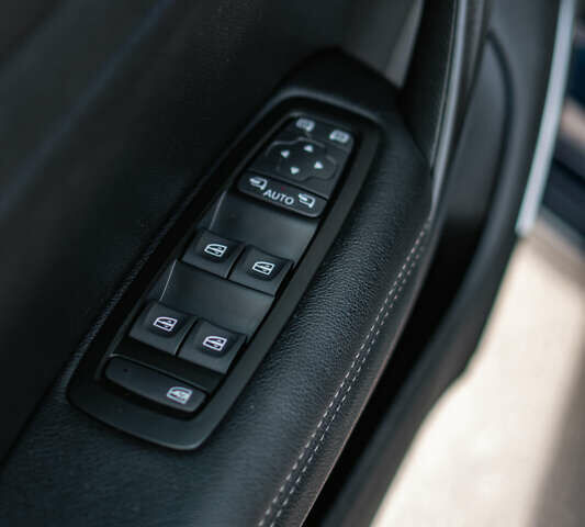 Синій Рено Меган, об'ємом двигуна 1.2 л та пробігом 124 тис. км за 11300 $, фото 33 на Automoto.ua