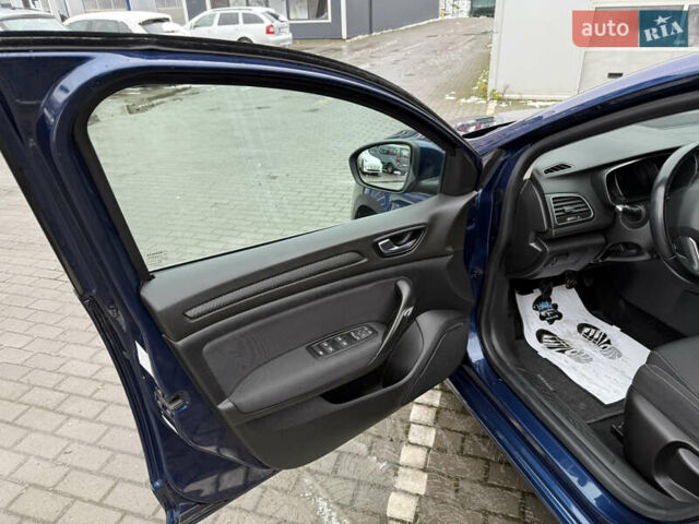 Синий Рено Меган, объемом двигателя 1.5 л и пробегом 226 тыс. км за 13200 $, фото 14 на Automoto.ua