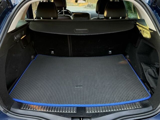 Синій Рено Меган, об'ємом двигуна 1.5 л та пробігом 200 тис. км за 15000 $, фото 17 на Automoto.ua