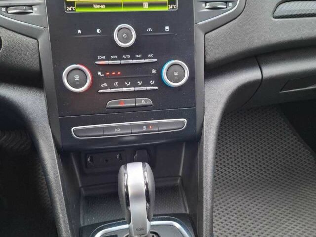 Синий Рено Меган, объемом двигателя 1.5 л и пробегом 237 тыс. км за 12500 $, фото 3 на Automoto.ua