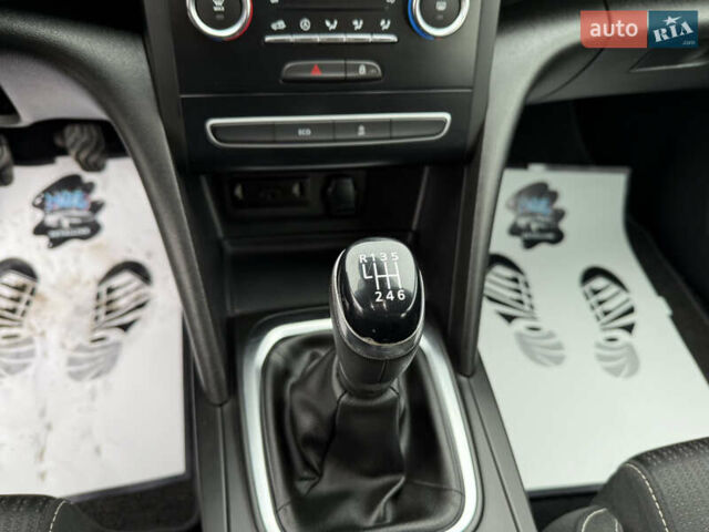 Синий Рено Меган, объемом двигателя 1.5 л и пробегом 226 тыс. км за 13200 $, фото 21 на Automoto.ua