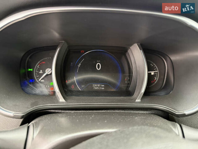 Синий Рено Меган, объемом двигателя 1.5 л и пробегом 226 тыс. км за 13200 $, фото 15 на Automoto.ua