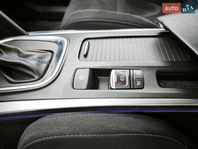 Синий Рено Меган, объемом двигателя 1.46 л и пробегом 215 тыс. км за 14500 $, фото 26 на Automoto.ua