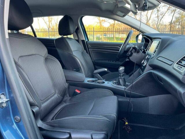 Синий Рено Меган, объемом двигателя 1.5 л и пробегом 159 тыс. км за 14200 $, фото 12 на Automoto.ua