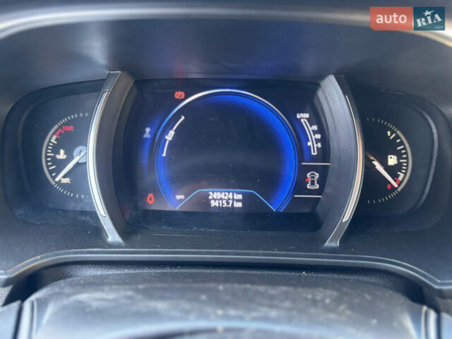 Синій Рено Меган, об'ємом двигуна 1.5 л та пробігом 249 тис. км за 12800 $, фото 13 на Automoto.ua