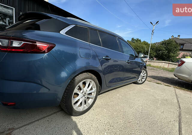 Синий Рено Меган, объемом двигателя 1.46 л и пробегом 178 тыс. км за 11900 $, фото 5 на Automoto.ua