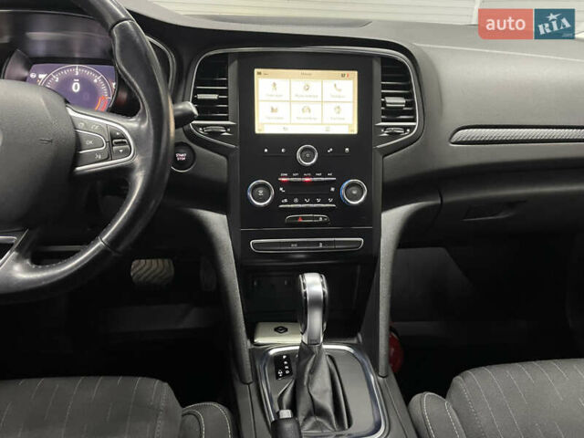 Синій Рено Меган, об'ємом двигуна 1.46 л та пробігом 249 тис. км за 12990 $, фото 56 на Automoto.ua