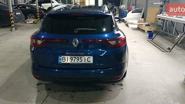 Синий Рено Меган, объемом двигателя 1.46 л и пробегом 206 тыс. км за 14500 $, фото 12 на Automoto.ua