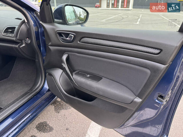 Синий Рено Меган, объемом двигателя 1.5 л и пробегом 195 тыс. км за 12800 $, фото 28 на Automoto.ua