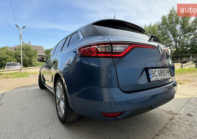 Синий Рено Меган, объемом двигателя 1.46 л и пробегом 178 тыс. км за 11900 $, фото 2 на Automoto.ua