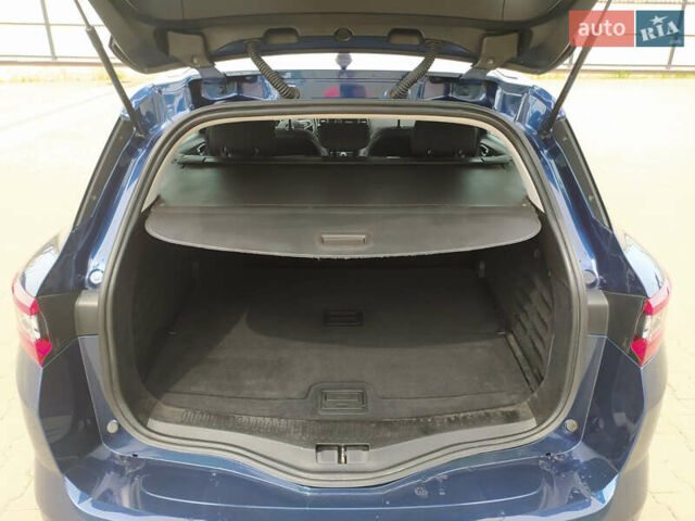 Синий Рено Меган, объемом двигателя 1.46 л и пробегом 278 тыс. км за 10800 $, фото 6 на Automoto.ua