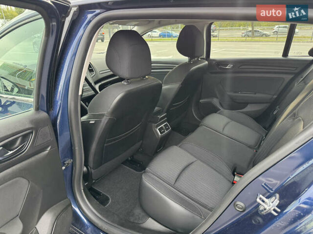 Синий Рено Меган, объемом двигателя 1.5 л и пробегом 195 тыс. км за 12800 $, фото 20 на Automoto.ua