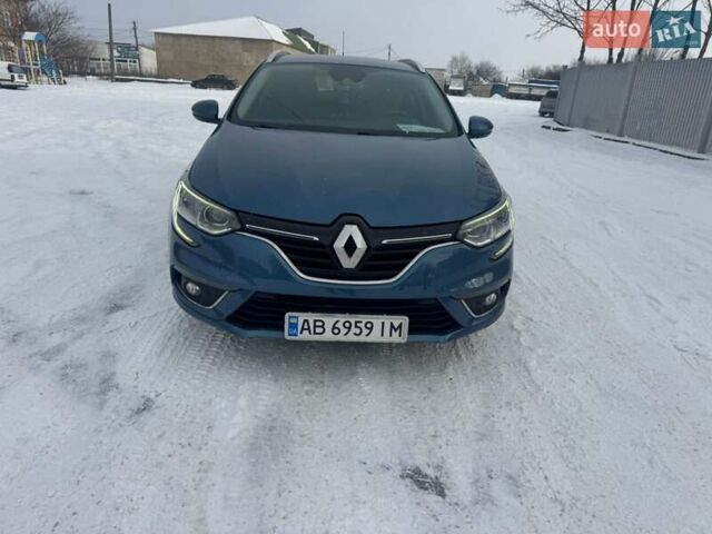 Синий Рено Меган, объемом двигателя 1.46 л и пробегом 180 тыс. км за 12100 $, фото 1 на Automoto.ua