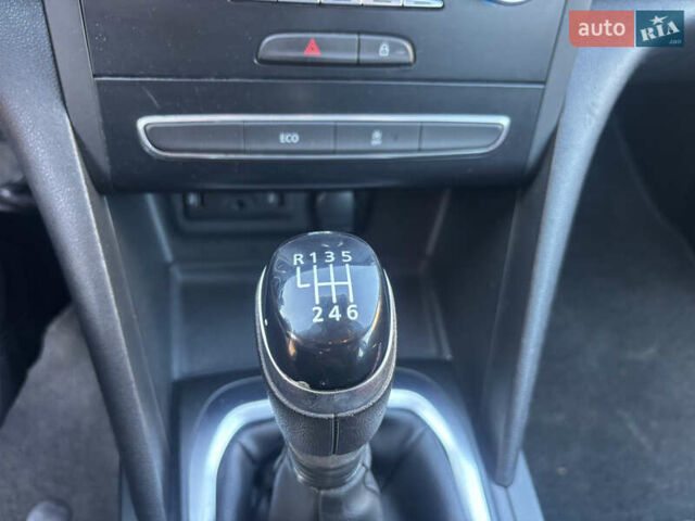 Синій Рено Меган, об'ємом двигуна 1.5 л та пробігом 249 тис. км за 12800 $, фото 21 на Automoto.ua