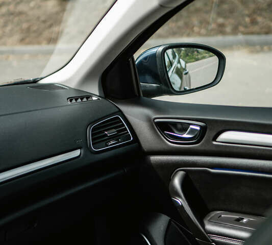 Синій Рено Меган, об'ємом двигуна 1.2 л та пробігом 124 тис. км за 11300 $, фото 43 на Automoto.ua