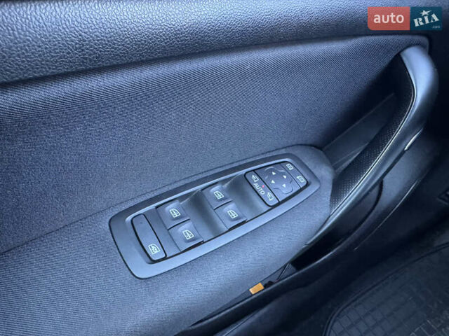 Синий Рено Меган, объемом двигателя 1.5 л и пробегом 201 тыс. км за 13300 $, фото 39 на Automoto.ua