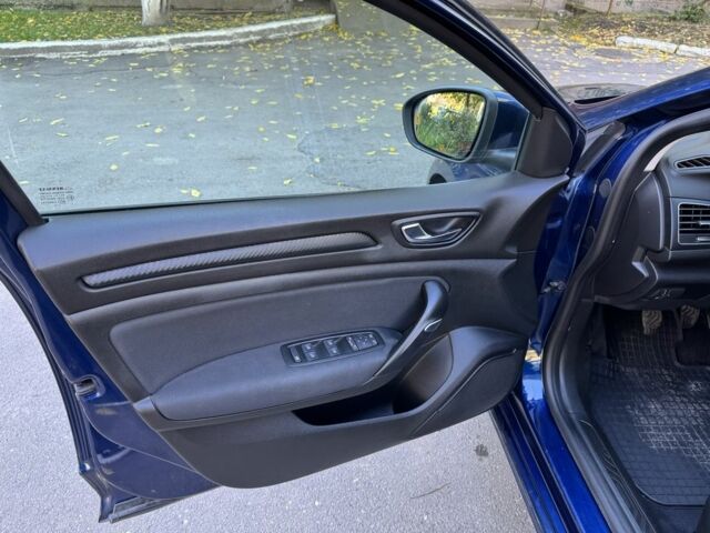 Синий Рено Меган, объемом двигателя 1.5 л и пробегом 201 тыс. км за 13300 $, фото 21 на Automoto.ua