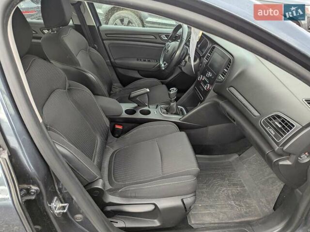 Синий Рено Меган, объемом двигателя 1.46 л и пробегом 200 тыс. км за 12950 $, фото 34 на Automoto.ua