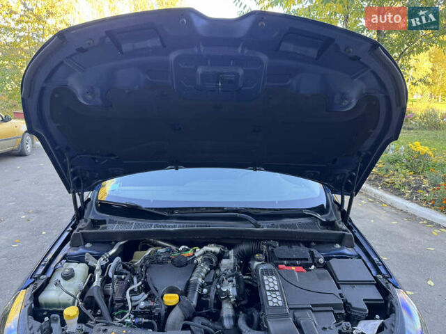 Синий Рено Меган, объемом двигателя 1.5 л и пробегом 201 тыс. км за 13200 $, фото 29 на Automoto.ua