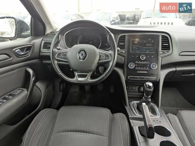 Синий Рено Меган, объемом двигателя 1.46 л и пробегом 200 тыс. км за 12950 $, фото 32 на Automoto.ua