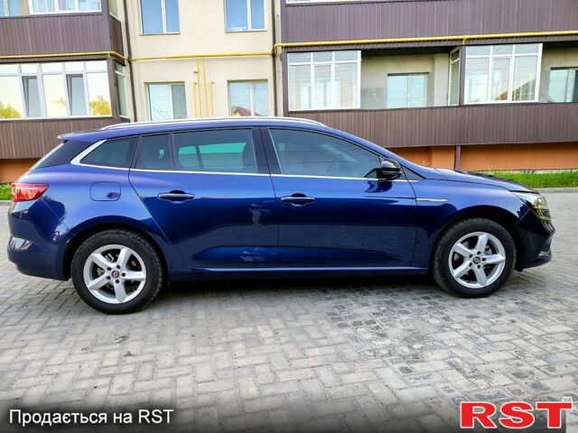 Синий Рено Меган, объемом двигателя 1.4 л и пробегом 98 тыс. км за 13700 $, фото 2 на Automoto.ua