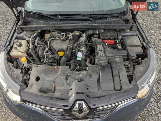 Синий Рено Меган, объемом двигателя 1.46 л и пробегом 200 тыс. км за 12950 $, фото 40 на Automoto.ua