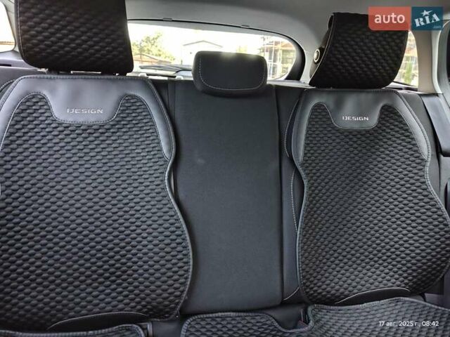 Синий Рено Меган, объемом двигателя 1.39 л и пробегом 98 тыс. км за 13800 $, фото 15 на Automoto.ua