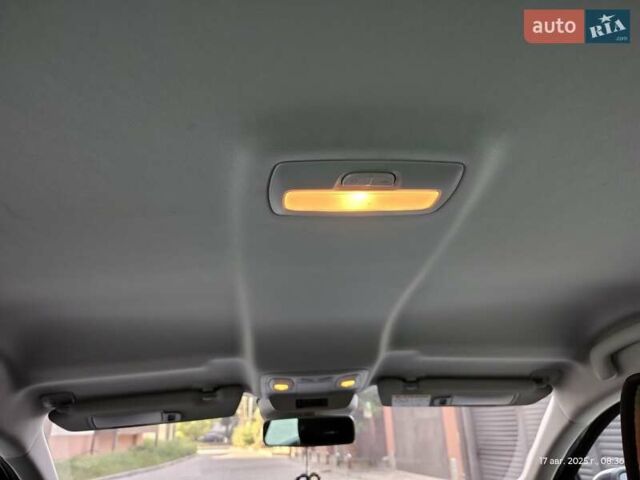 Синий Рено Меган, объемом двигателя 1.39 л и пробегом 98 тыс. км за 14100 $, фото 14 на Automoto.ua