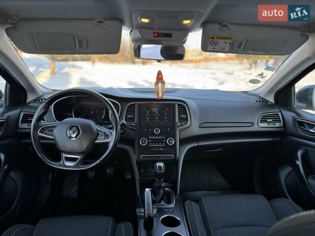Синий Рено Меган, объемом двигателя 1.46 л и пробегом 200 тыс. км за 11800 $, фото 26 на Automoto.ua